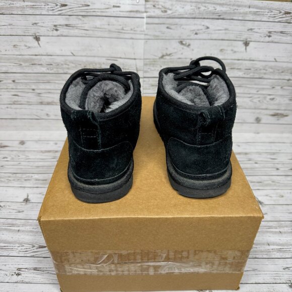 UGG Classic Neumel | Black | Size 5W | 88276 - Picture 5 of 16